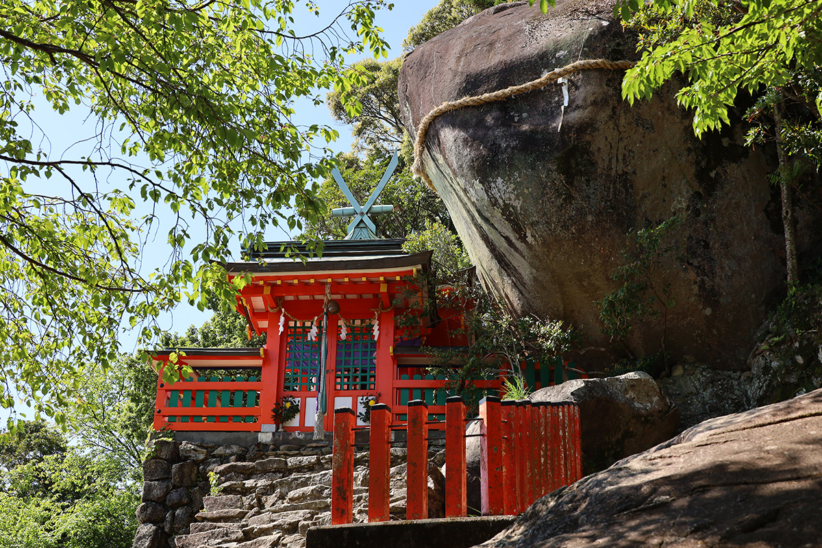 神倉神社(かみくらじんじゃ、かんのくらじんじゃ)